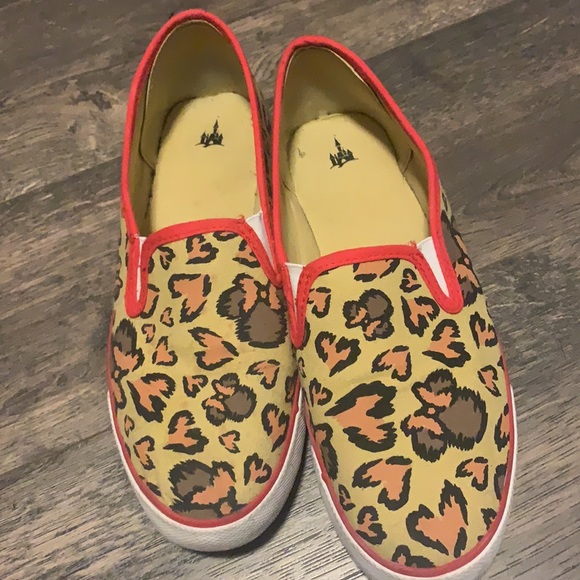 Disney Minnie Mouse Cheetah Print loafers- Size 8 - Picture 1 of 7